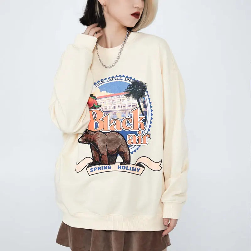 SheHori - Oversize Sweatshirt Brown Bear streetwear fashion, outfit, versatile fashion shehori.com